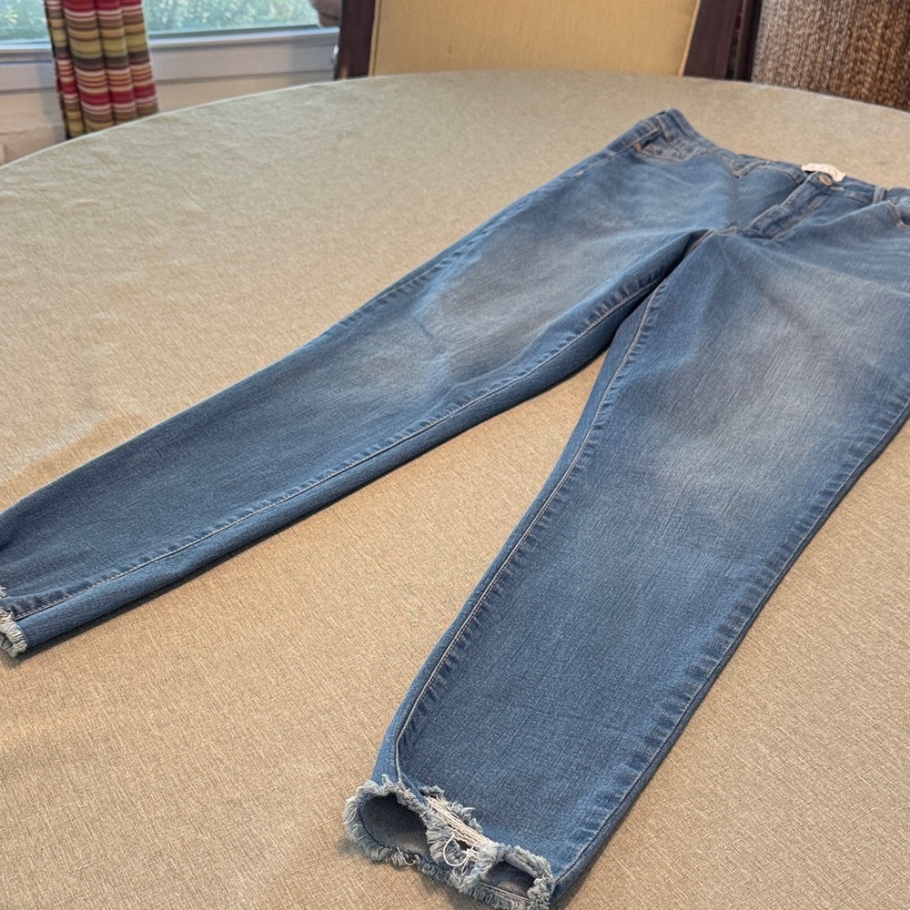 Sofia by Sofia Vergara Blue Ankle Jeans